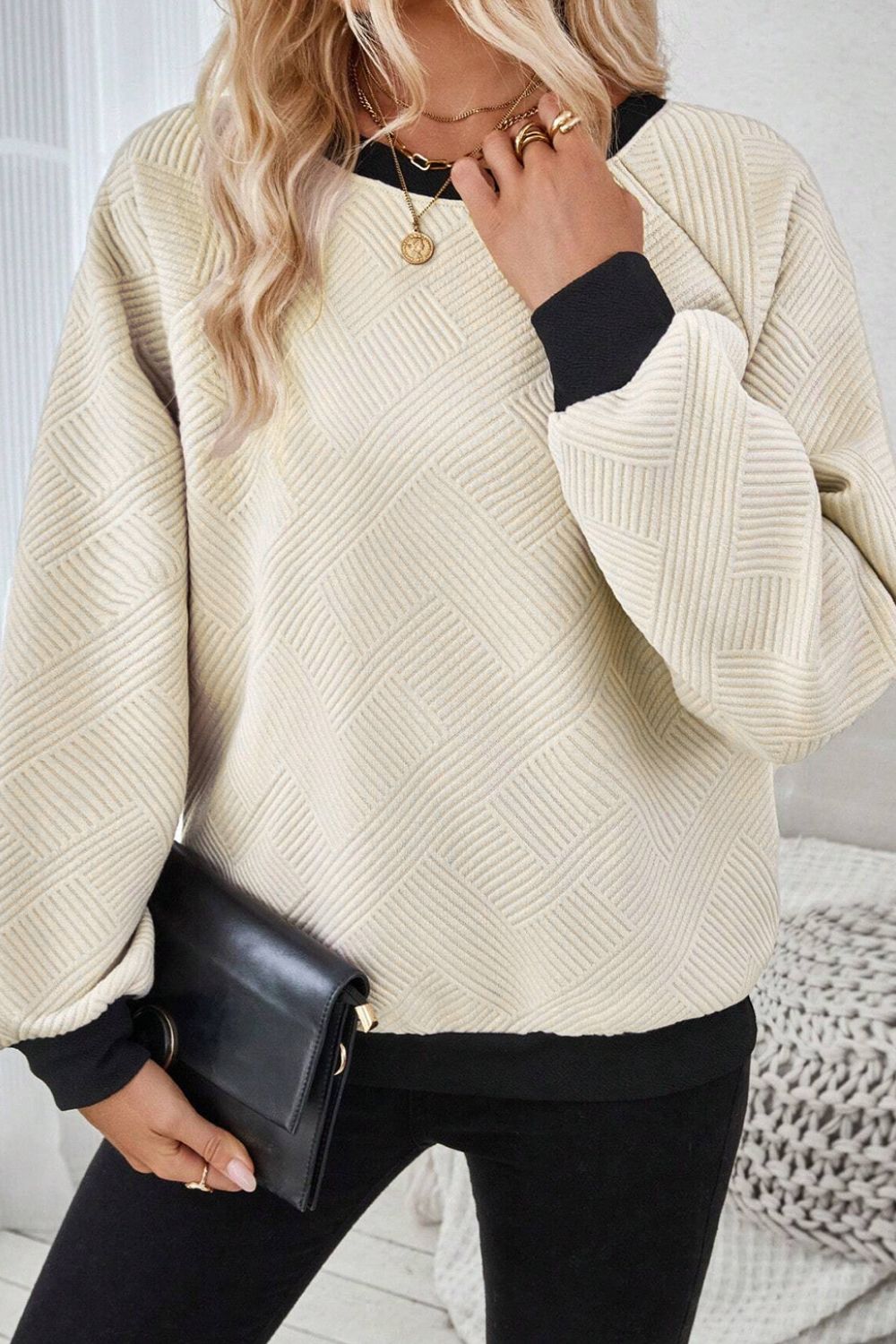 Texture Twist Sweatshirt - The Olive Wardrobe